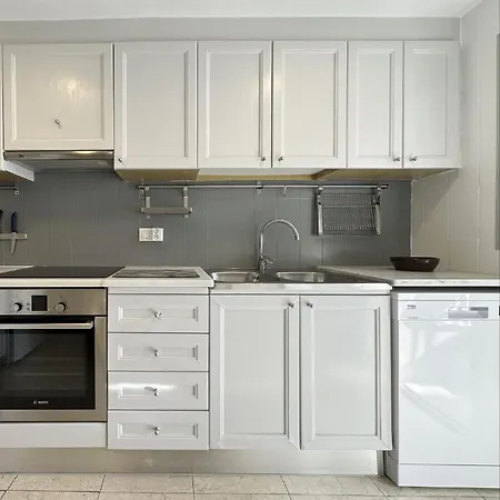 Διαμέρισμα Big With Parking