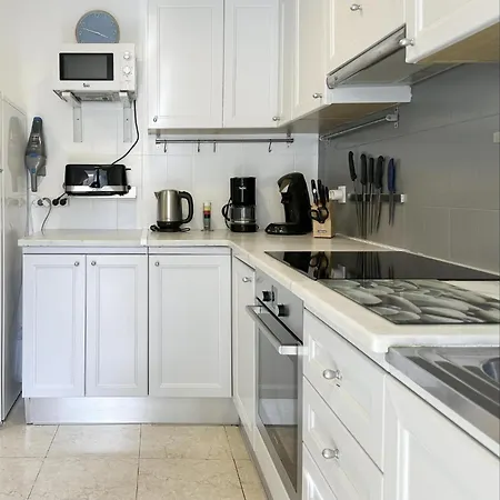 Lets Holidays Big With Parking Appartement