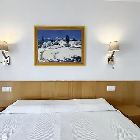 Appartement Lets Holidays Big With Parking